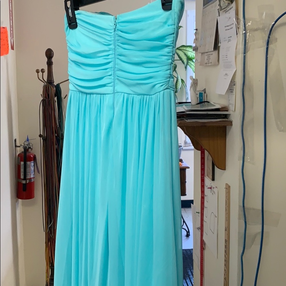 Gown - Picture 5 of 5